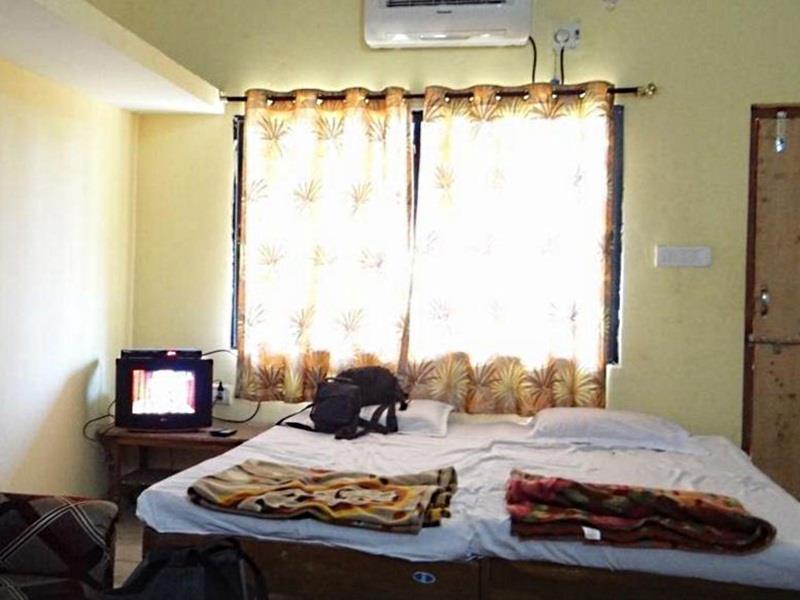 Oyo Flagship Tadoba Tiger Resort Mohurli Exterior photo